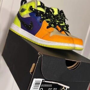 Nike Kids Neon Orange and Purple Sneakers